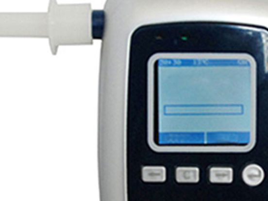 AMT8100 Fuel Cell Breathalyzer | AA Battery Handheld