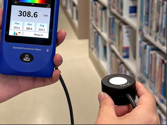 AMT558 Split Probe Sensor Held in Hand